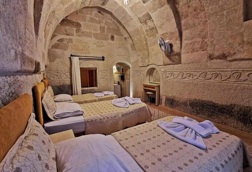 سوییت, Falcon Cave Suites