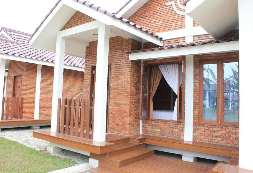 Хижина, Thong S Inn Hotel Kualanamu