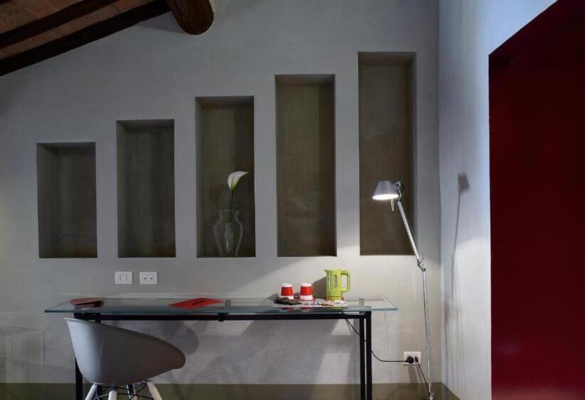 小型套房, Palazzetto Rosso   Art