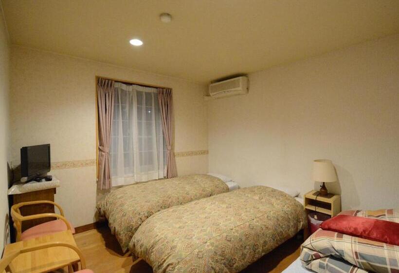 Номер Стандарт Трехместный, Pension Avenue
