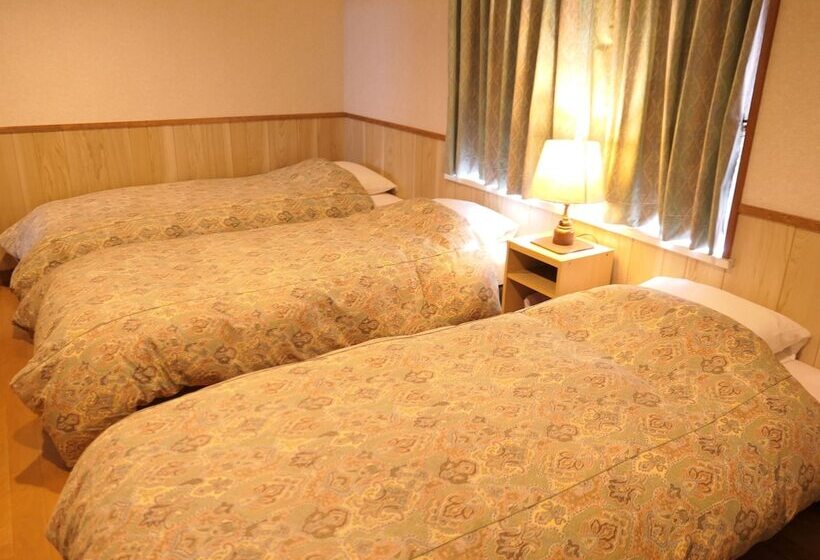 Семейный Номер, Pension Avenue