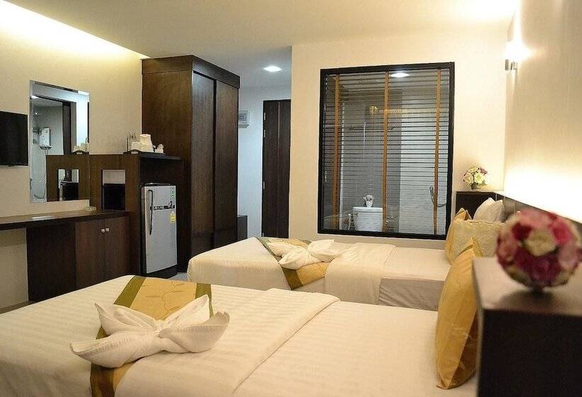 Standard Room, The Convenience