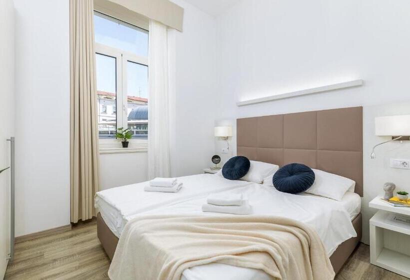 Номер Superior Вид на Город, Boutique Suites Joyce