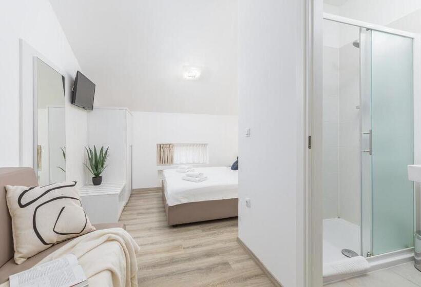 Пентхаус, Boutique Suites Joyce