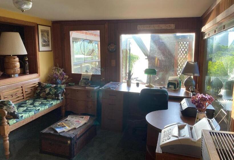 디럭스 스위트, Cottage Lake Bed And Breakfast