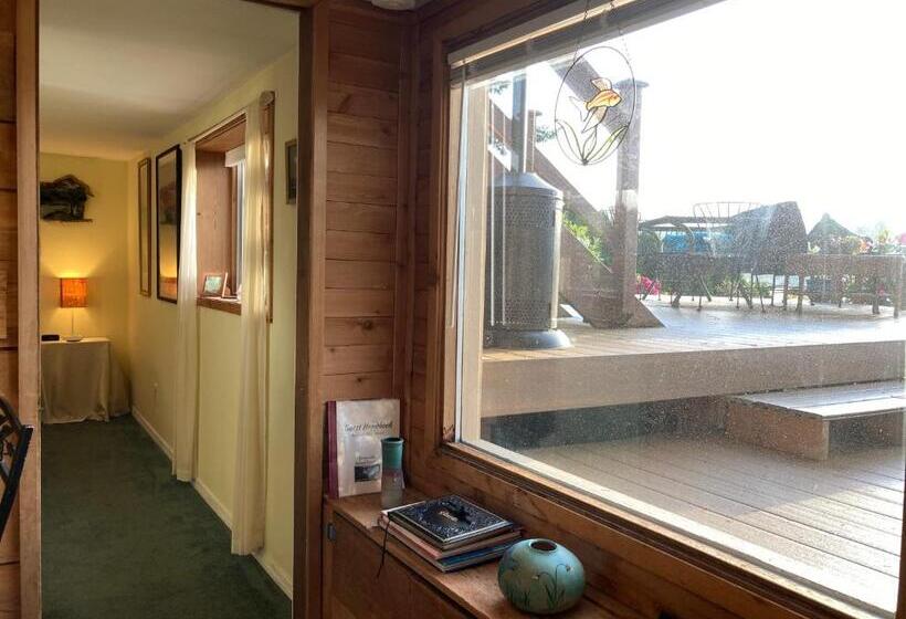 디럭스 스위트, Cottage Lake Bed And Breakfast