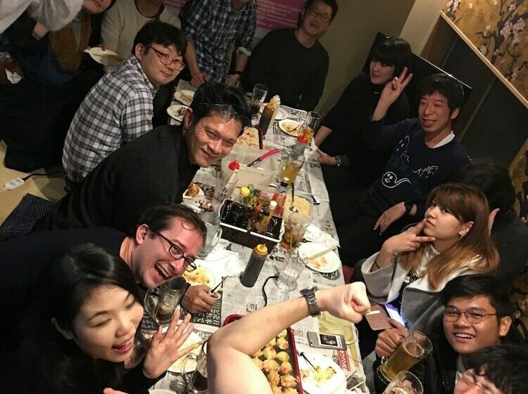 Кровать в Общей Комнате, Osaka Guest House Sakura