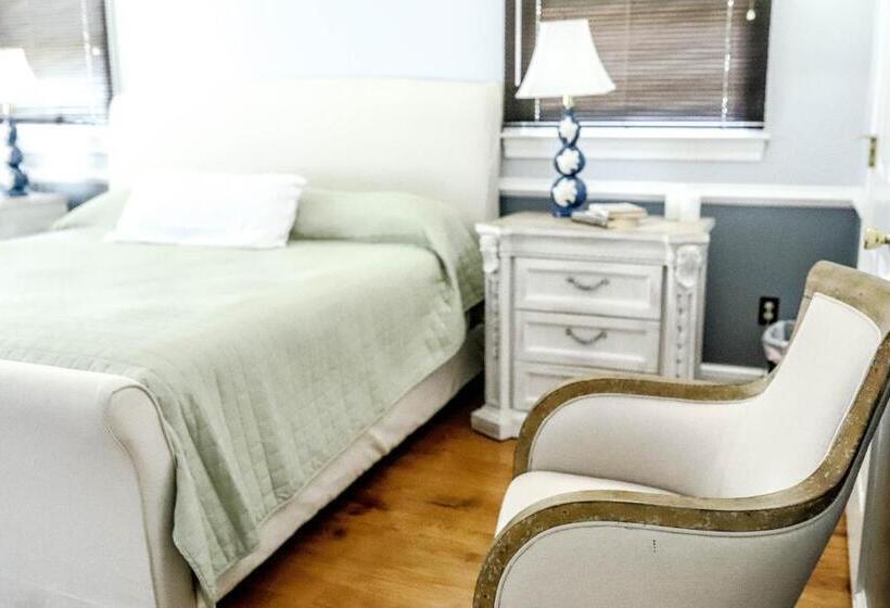 Люкс Deluxe Кровать Кинг, Early Inn At The Grove