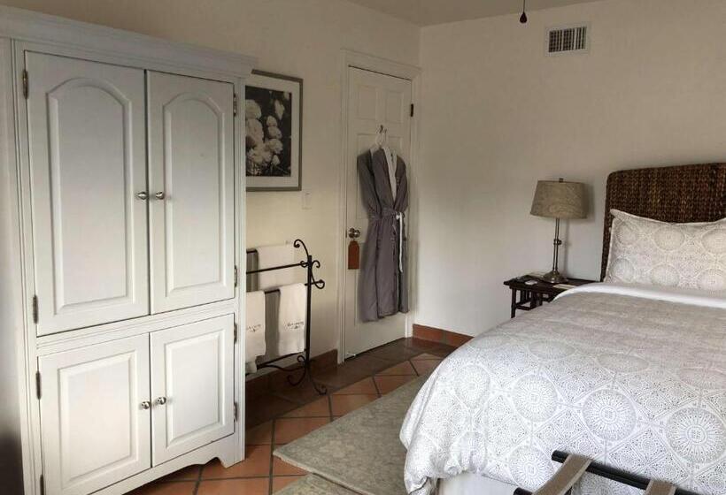 اتاق استاندارد با سرویس بهداشتی مشترک, Kate Stanton Inn