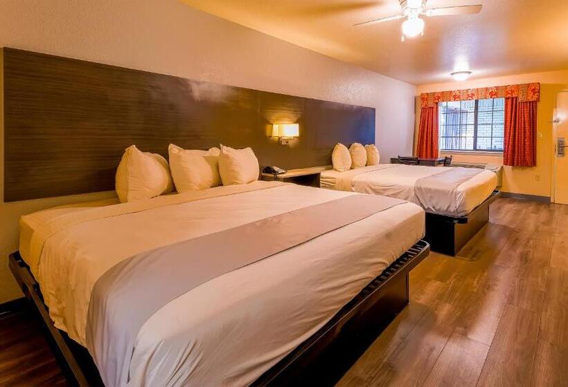 Номер Стандарт, Regency Inn & Suites