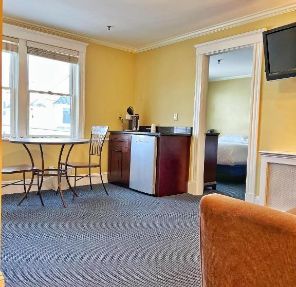 Люкс Deluxe Вид на Море, The Winthrop Arms Hotel And Restaurant