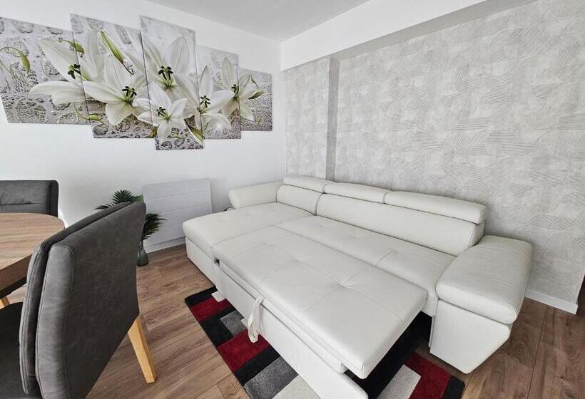 Номер Deluxe, Salons Chennevières