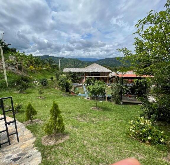 Семейный Номер Вид на Горы, Eco Hotel Campestre Atlantis San Joaquín La Mesa