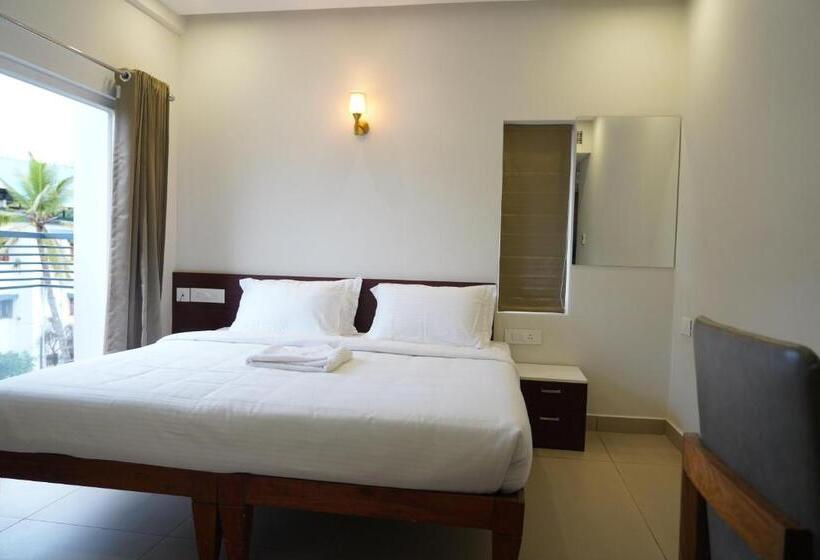 Büyük Çift Kişilik Yataklı Standart Oda, K Grandeur Hotels
