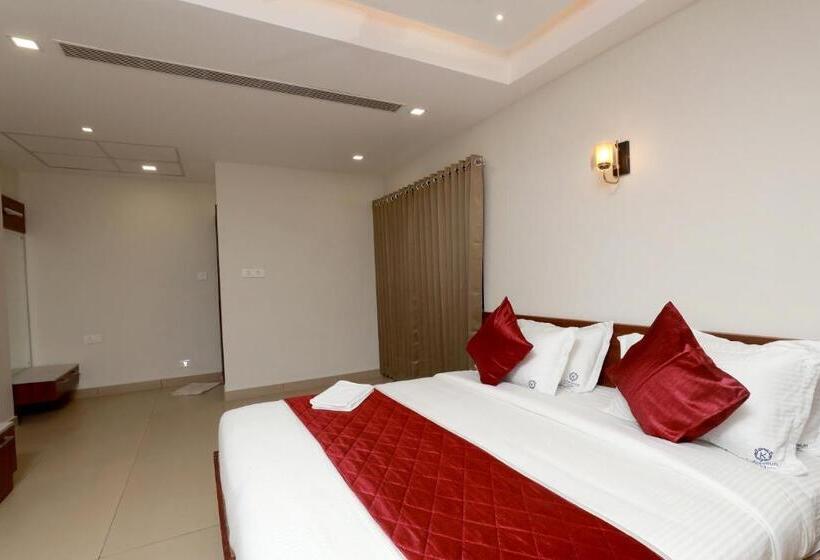 Büyük Çift Kişilik Yataklı Lüks Oda, K Grandeur Hotels