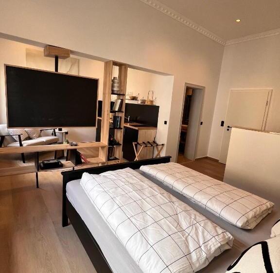استودیوی لوکس, Modern Stay I Cosy & Central Apartments