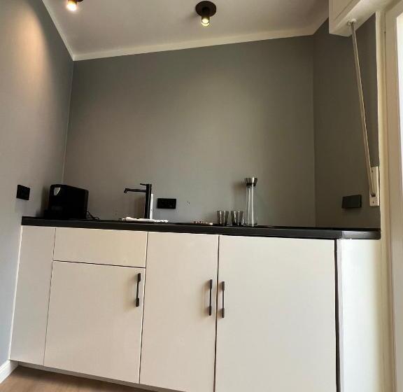 استودیو استاندارد با بالکن, Modern Stay I Cosy & Central Apartments