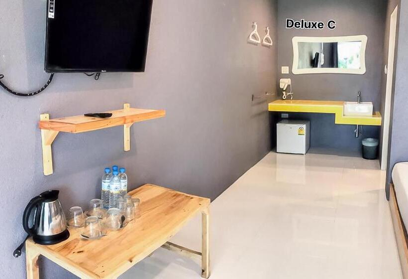Номер Deluxe, The Toy Hoteru Resort Rayong