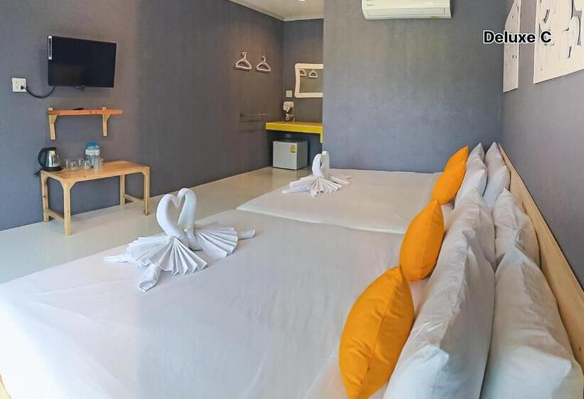Номер Deluxe Кровать Кинг, The Toy Hoteru Resort Rayong