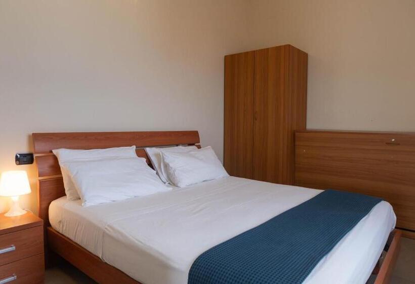 Triple Room Sea View, Bagno Lunezia