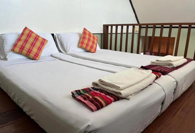 듀플렉스 스위트, Thanicha Resort Amphawa