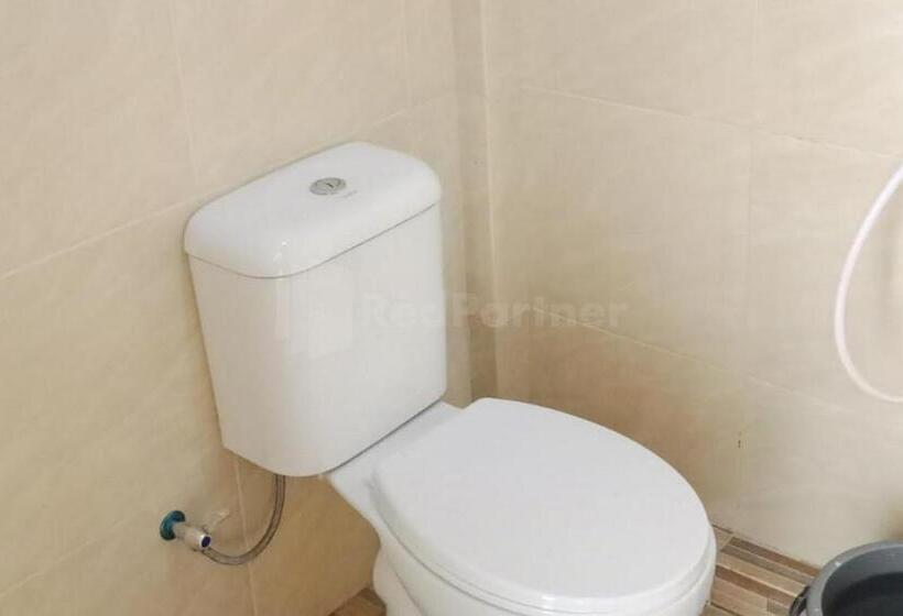 Quarto Estandar, Wisma Pinggir Redpartner