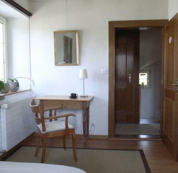 Standard Single Room Shared Bathroom, B&b Casa Scaletto Turgi
