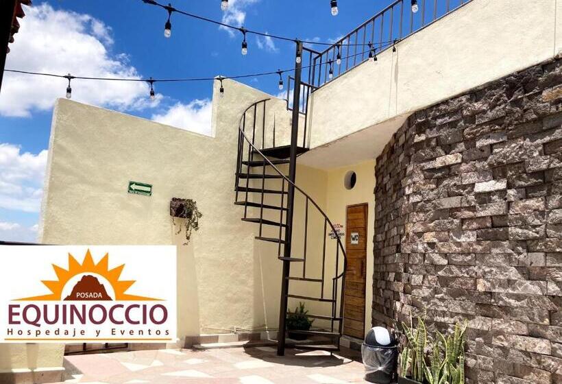 اتاق لوکس با تخت بزرگ, Posada Equinoccio