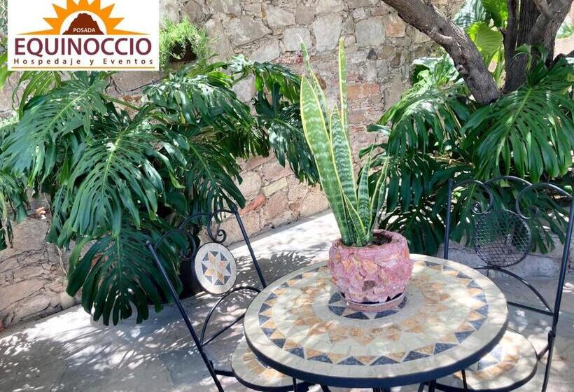 اتاق لوکس با تخت بزرگ, Posada Equinoccio
