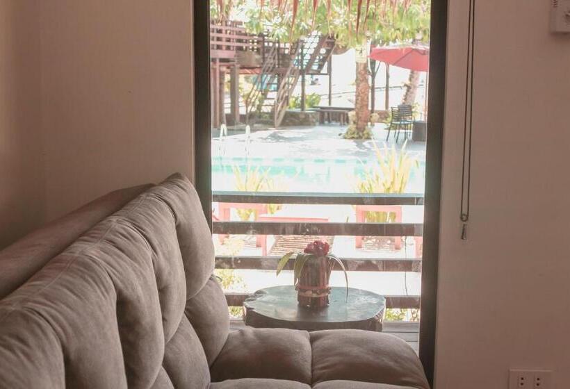 اتاق چهارنفره مدیریتی, Seasta Beach Resort