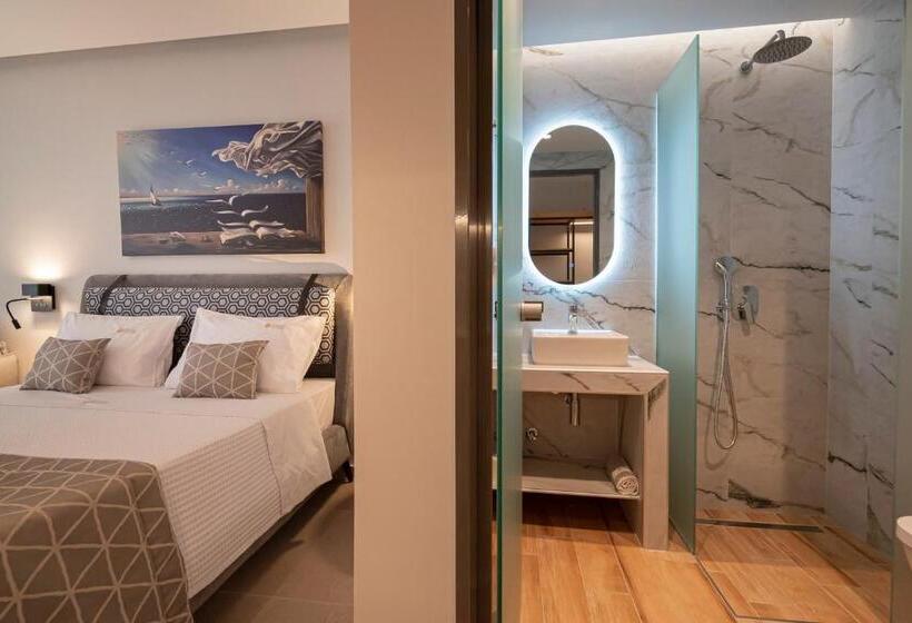 Трехместный Номер Стандарт Вид на Бассейн, Elegant Maltepe By Travel Pro Services   Kallithea Halkidiki
