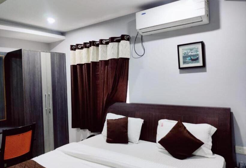 Номер Deluxe Кровать Кинг, Shivangi Puri