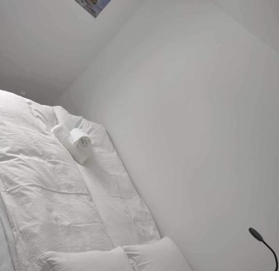 اتاق اکونومی, Ilulissat Hostel