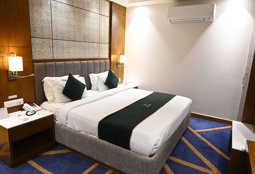 Номер Deluxe, Rama Continental