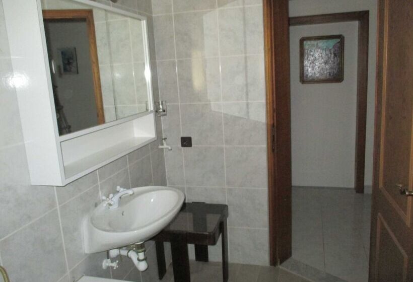 Апартаменты 2 Спальни с Балконом, Guest House Villa Daniel