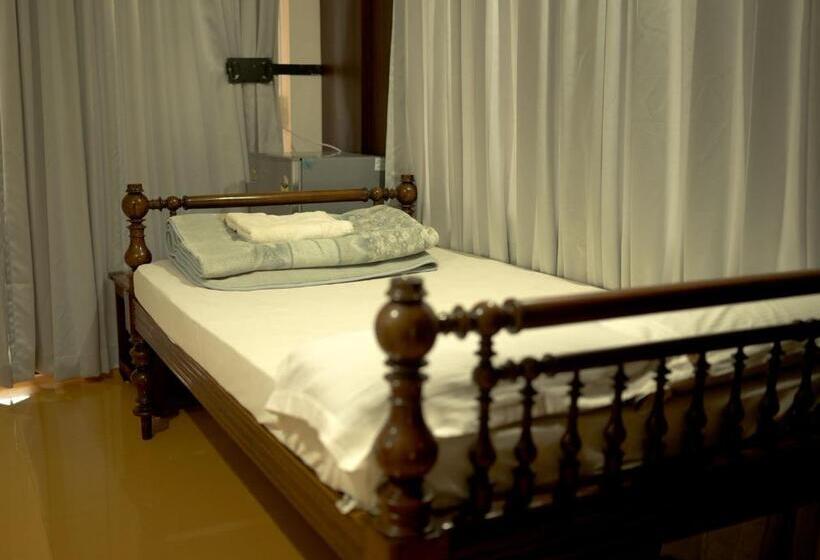 舒适型单人间, Vijaya Varma Beach Resort