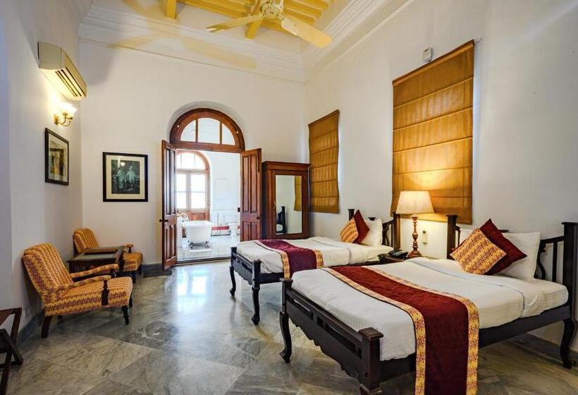 컴포트 룸, Neemrana S Baradari Palace