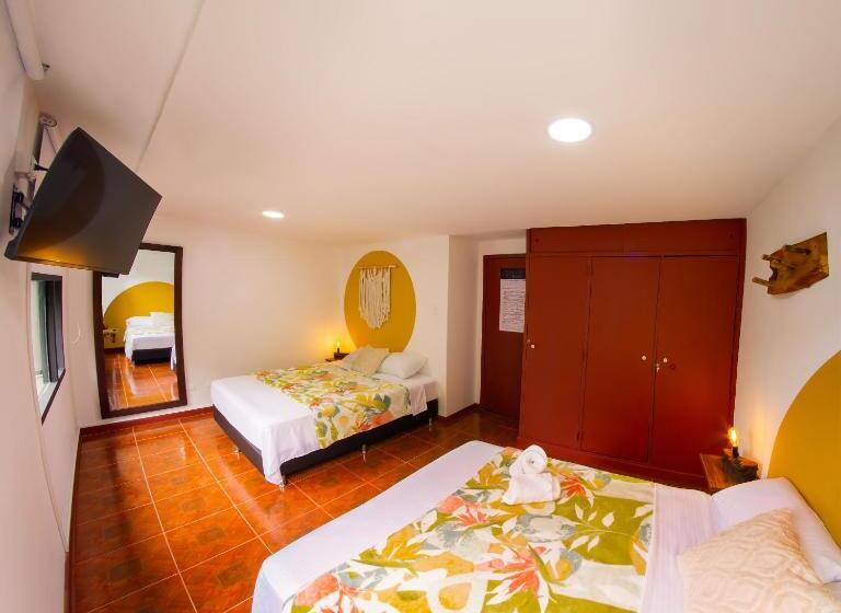 스탠다드 룸 공동 욕실, Nogal Spa & Hostel