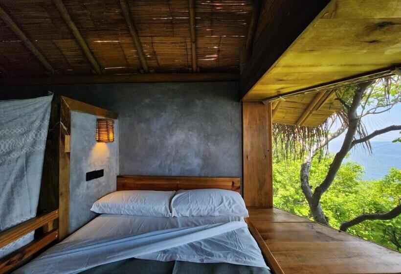 Triple Room Sea View, Rianda Hostal