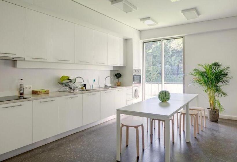 Студио Стандарт с Балконом, Milestone Carcavelos Nova