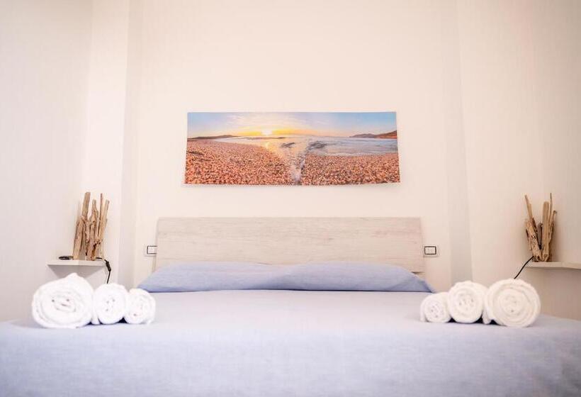 Номер Стандарт, Followthesun  Camera Fronte Mare