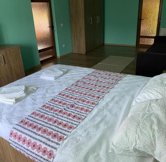 Pokój Czteroosobowy Deluxe, Casa Fabian