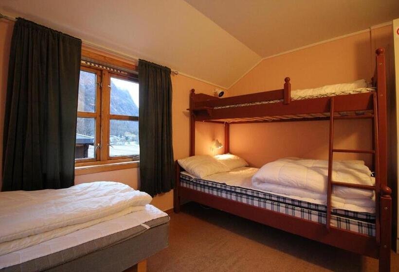 Семейный Номер Совместный Санузел, åndalsnes Hostel