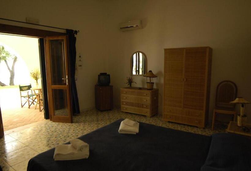 اتاق لوکس, Villa Sangineto Resort