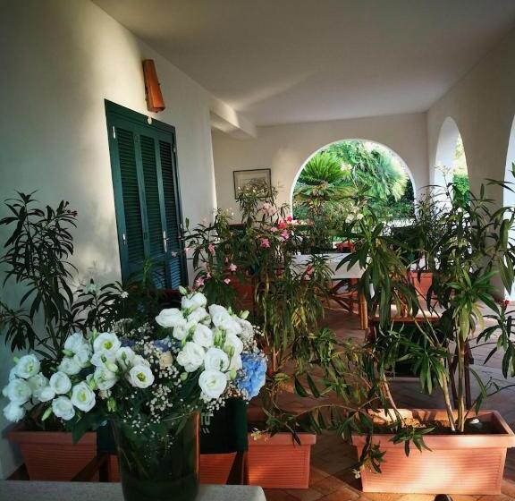 اتاق لوکس, Villa Sangineto Resort