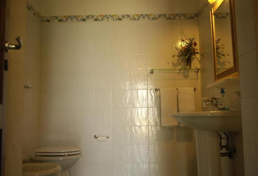 اتاق خانوادگی, Villa Sangineto Resort