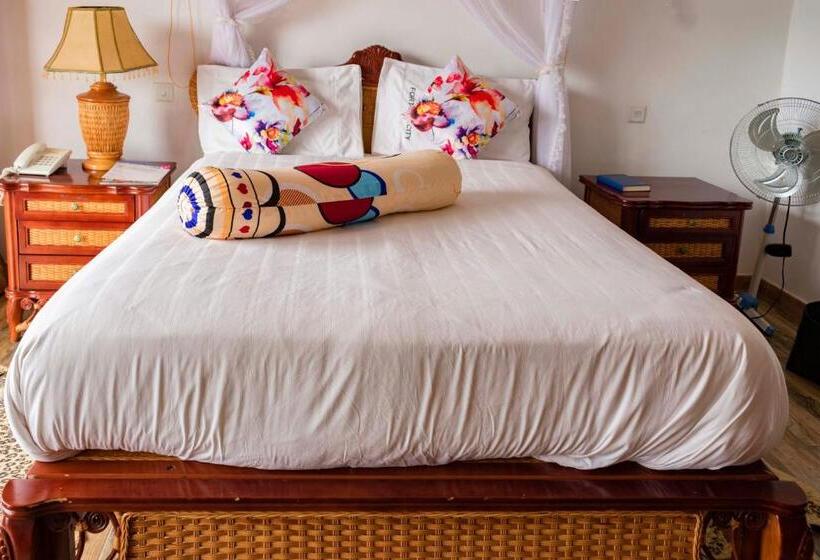 Deluxe Room, Fort Fun City