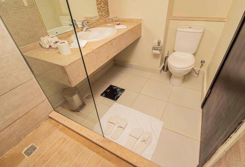 اتاق استاندارد با چشم‌انداز استخر, Amarina Abu Soma Resort & Aquapark