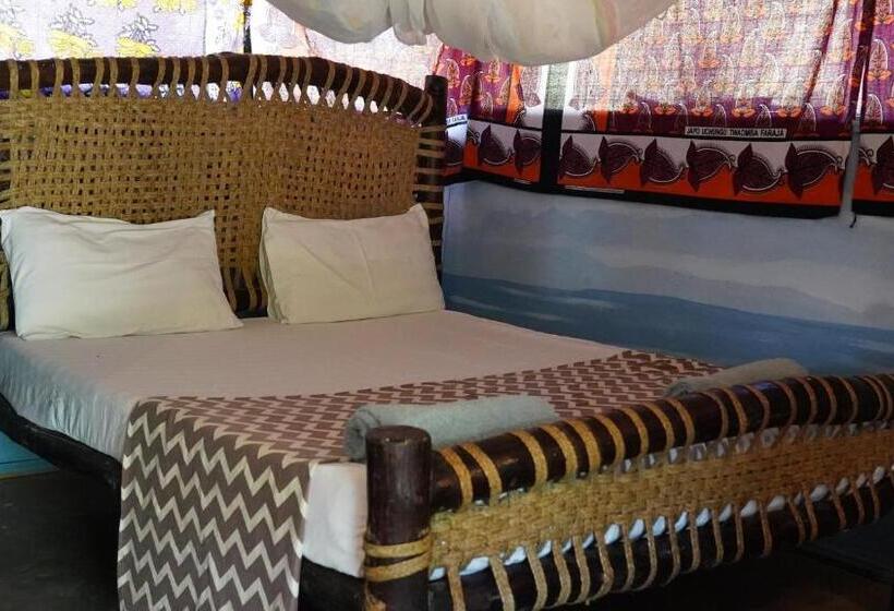 تختخواب در اتاق مشترک, Soul Breeze Beach Resort