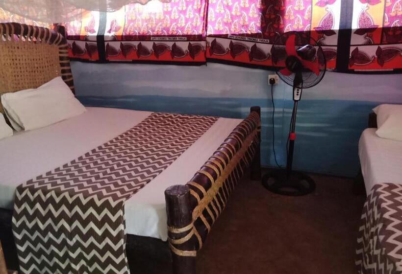 تختخواب در اتاق مشترک, Soul Breeze Beach Resort